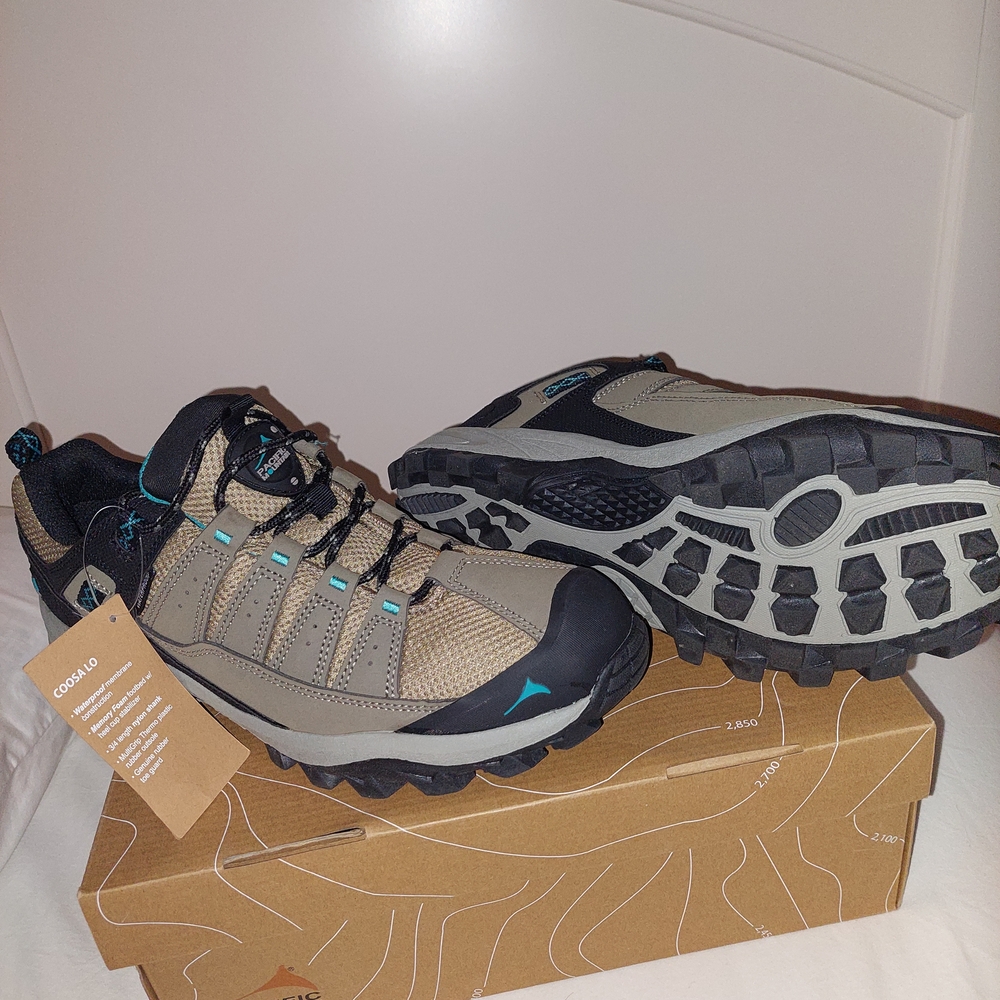 Pacific Mountain Men's Tan Hiking Boots
